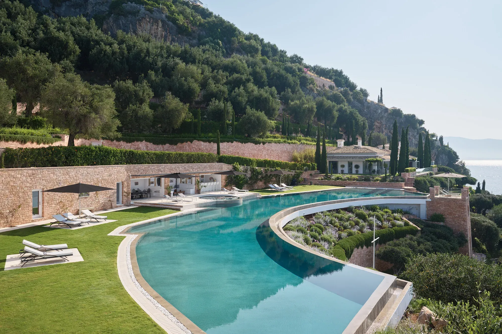 Large private Corfu estate with a curving pool